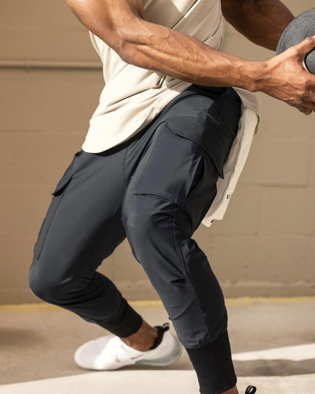 2024 New Cargo Pants Gym Men‘s Multi-Pocket Straight Bottom Cargo Pants    Sports Fitness Men Casual Trousers Track Pants