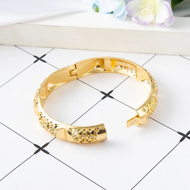 fatima Trendy Arabian Wedding Jewelry Ladies Gold Plated Bracelets Cuff Bracelets Bridal Charm Bracelets Party Gifts