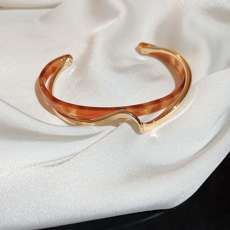White Shellfish Bracelets Board Bend Metal Bangles Womens Hand Bracelets Geometric C- shaped Opening Bracelets Jewelry Gifts