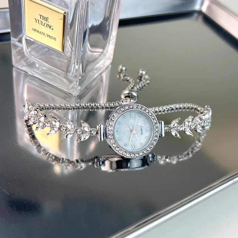 Watches for Women Reloj Mujer Mermaid Chain Light Luxury Diamond Bracelet Ladies Fashion Quartz Watches Montres Femmes