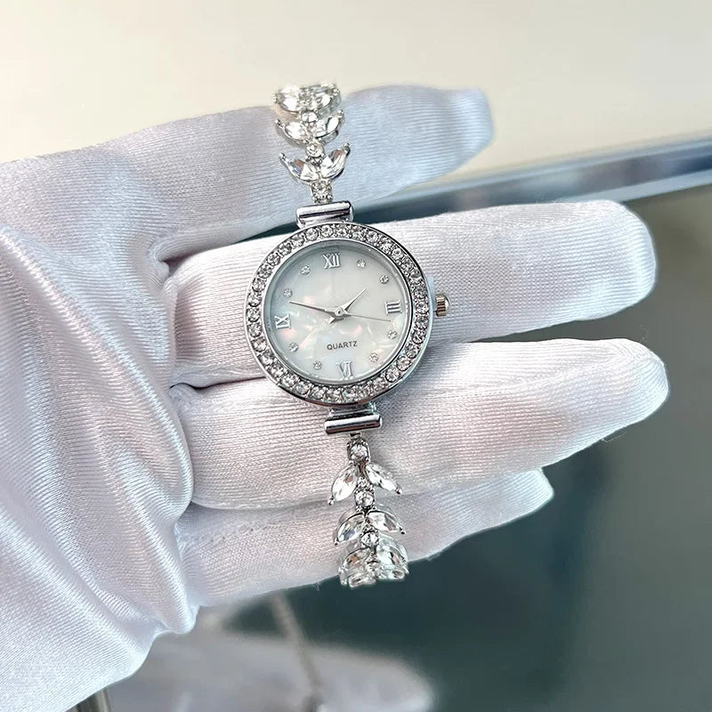 Watches for Women Reloj Mujer Mermaid Chain Light Luxury Diamond Bracelet Ladies Fashion Quartz Watches Montres Femmes