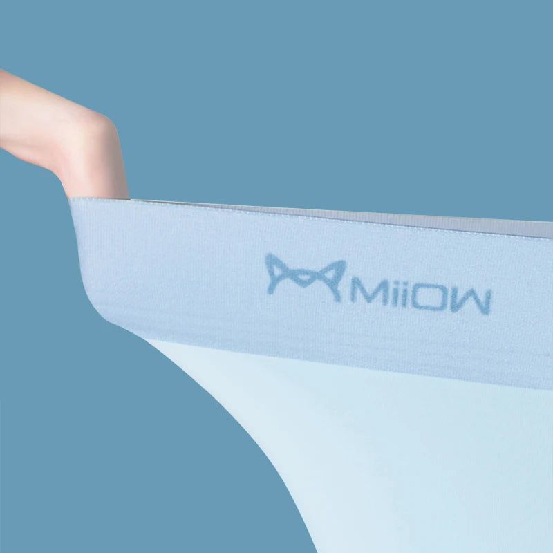 MiiOW 4Pcs Men Boxer Shorts Graphene Antibacterial Ice Silk Men Underwear Man Underpants Seamless Breathable Mens Panties L-5XL