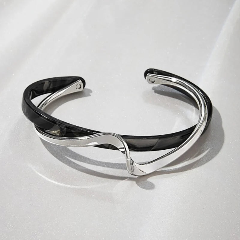 White Shellfish Bracelets Board Bend Metal Bangles Womens Hand Bracelets Geometric C- shaped Opening Bracelets Jewelry Gifts