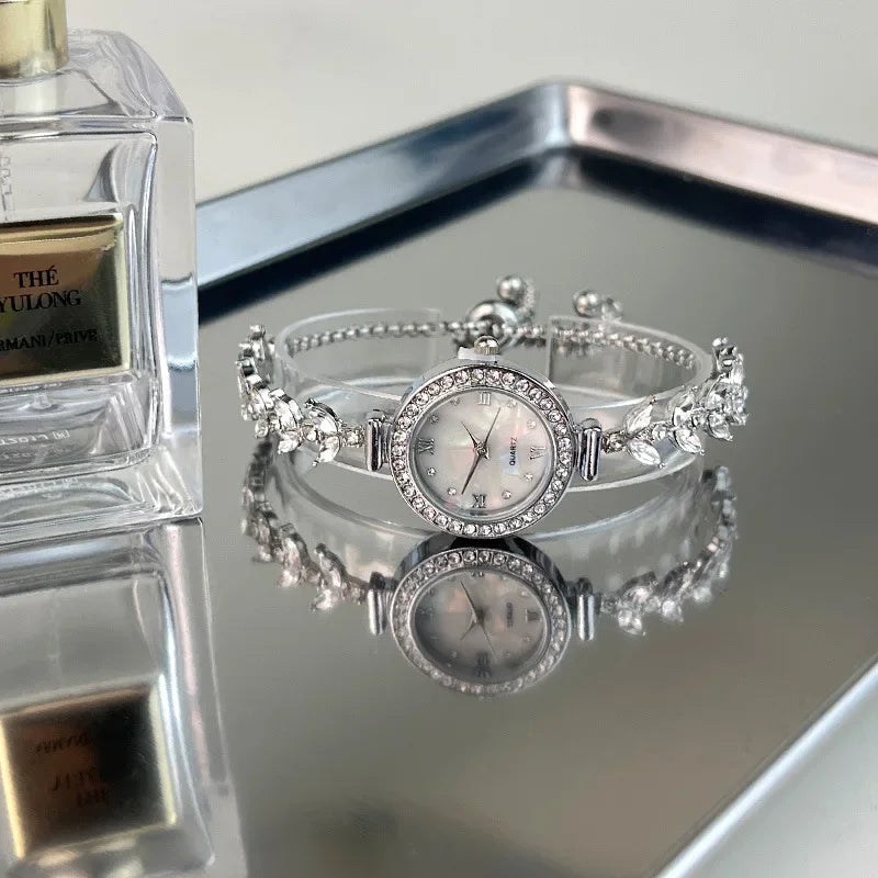 Watches for Women Reloj Mujer Mermaid Chain Light Luxury Diamond Bracelet Ladies Fashion Quartz Watches Montres Femmes